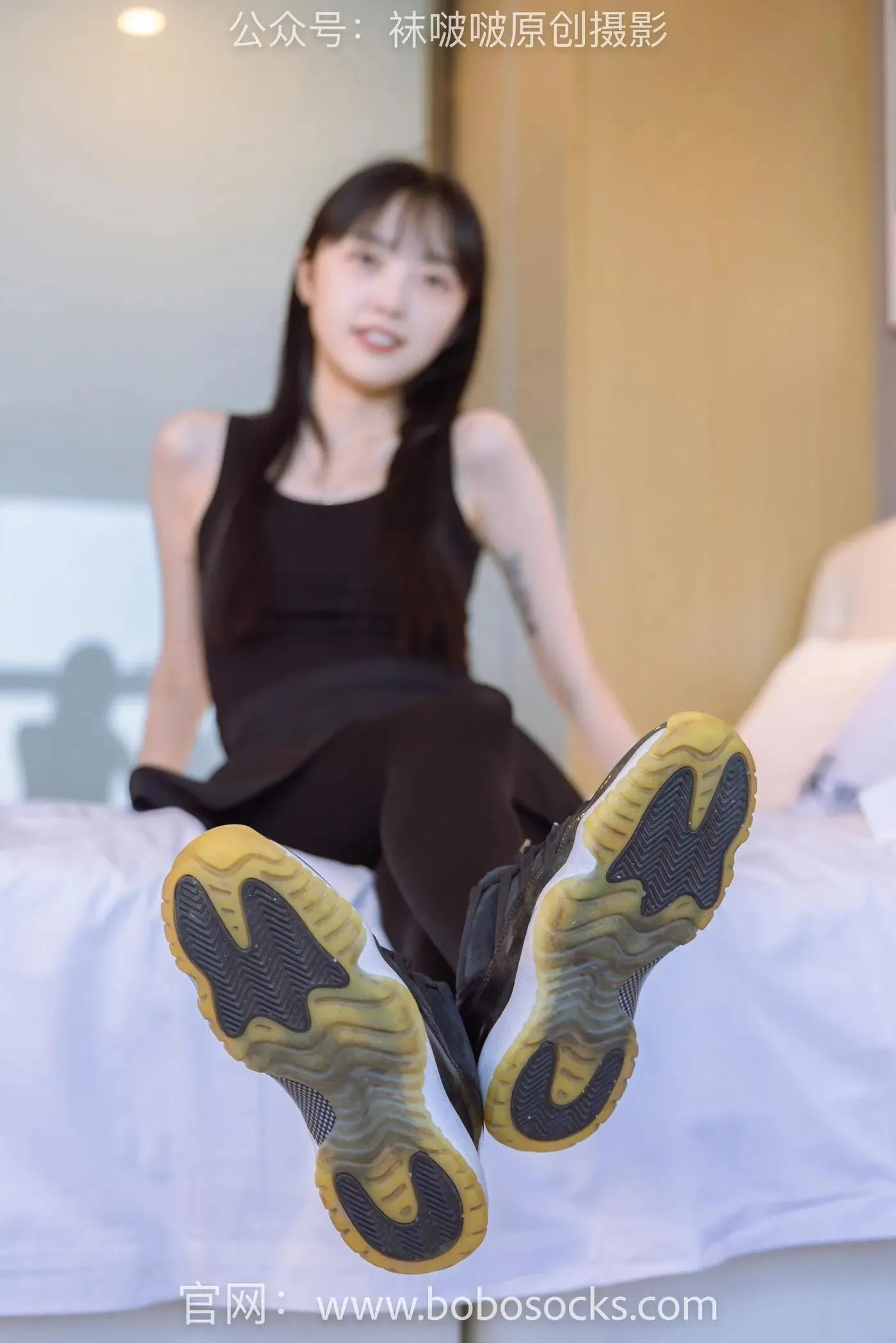 [BoBoSocks袜啵啵]NO.130 稚予-两双穿脏篮球鞋、厚黑丝 [145P]插图